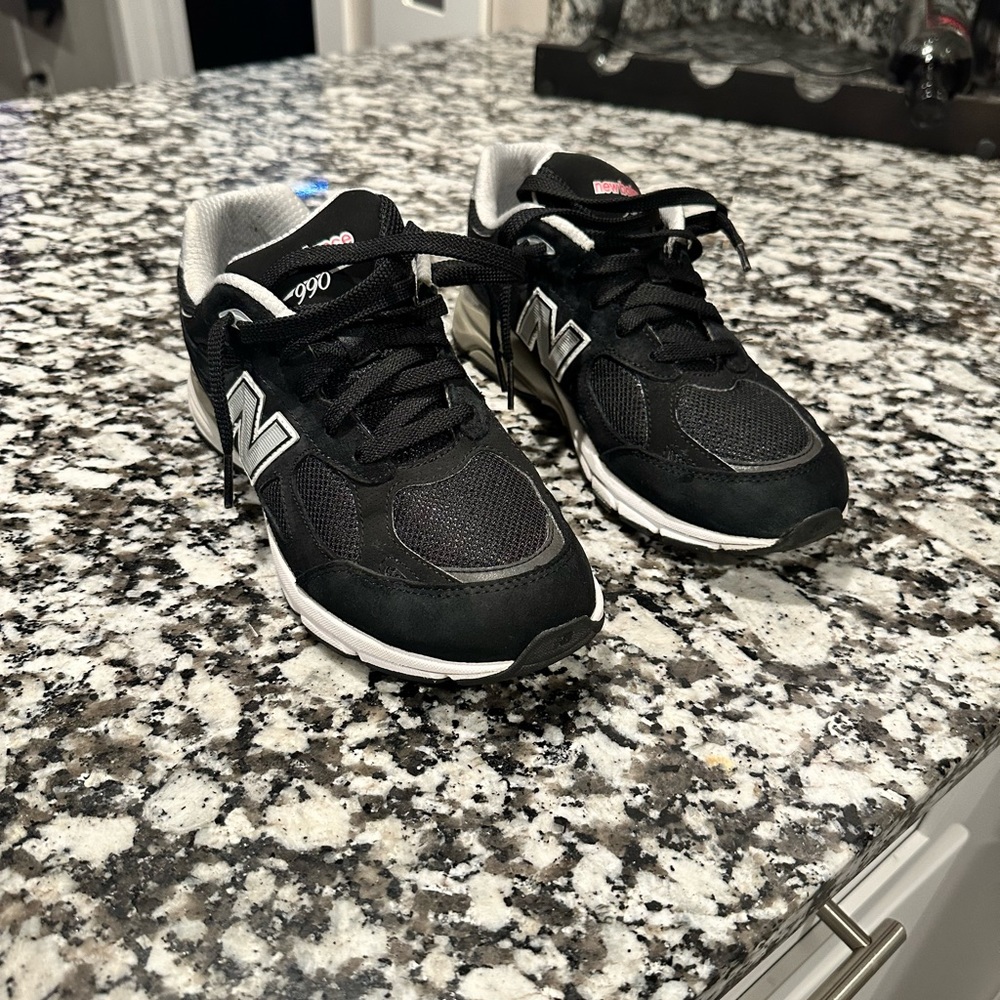 Boys new balance 990